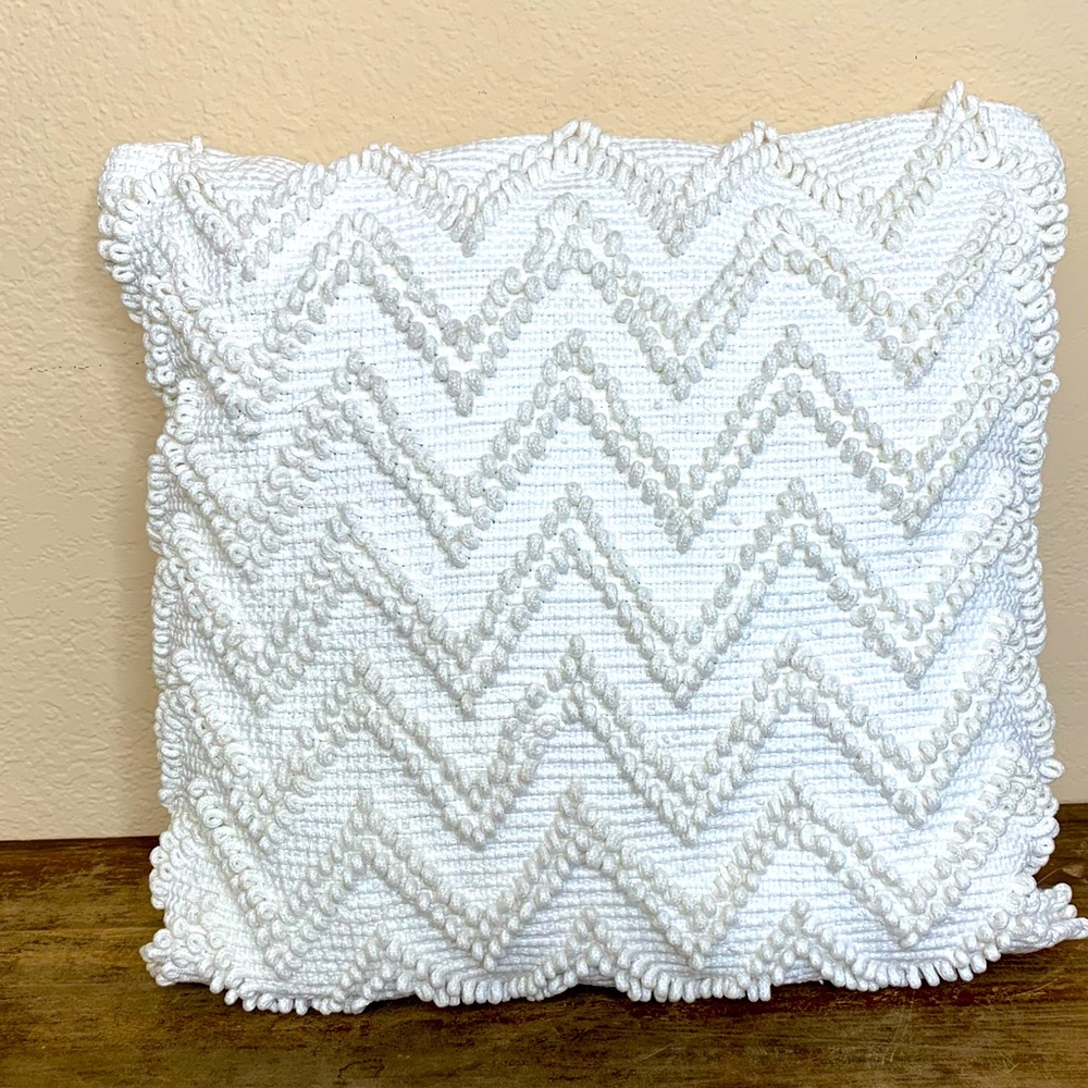 NWOT boho white square throw pillow 20”x 20” western chevron textile camper